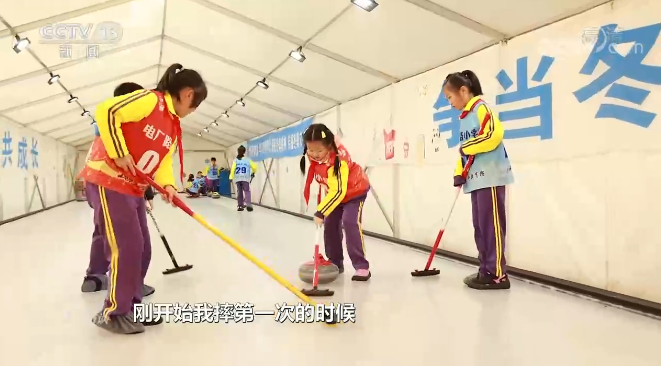 焦点访谈：加油！冬奥 冰雪上的追梦少年